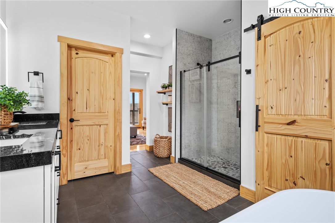 527 Cedar Trail