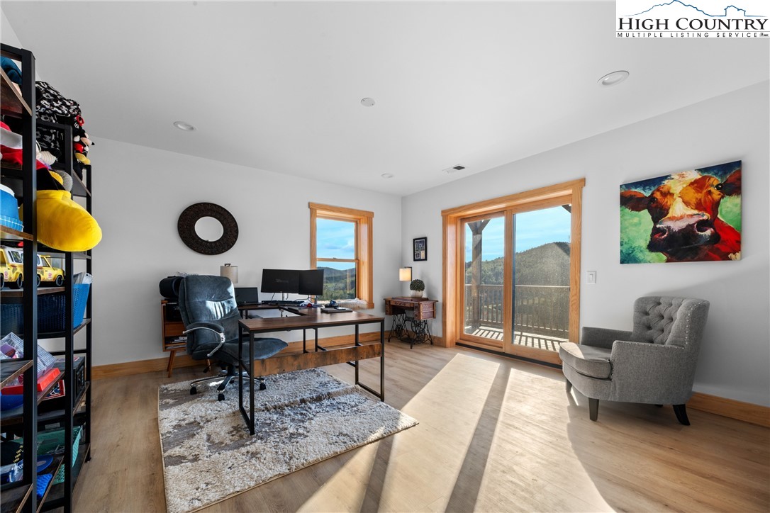 527 Cedar Trail