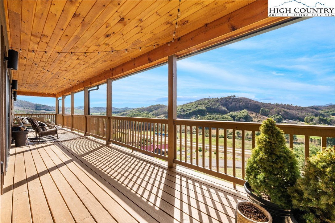 527 Cedar Trail
