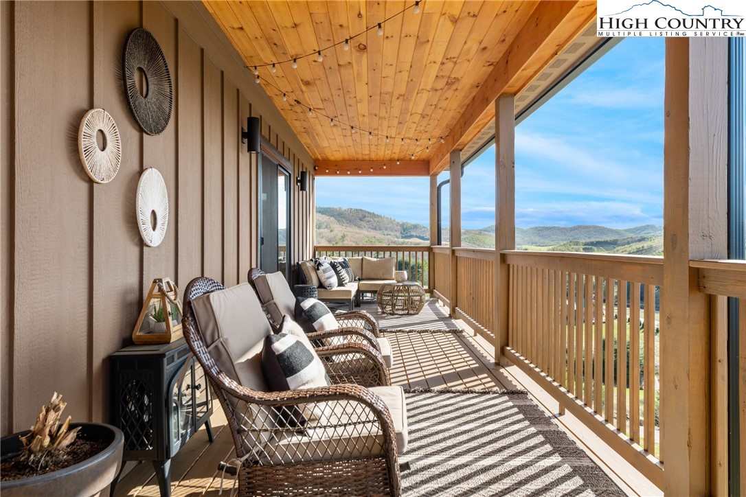 527 Cedar Trail