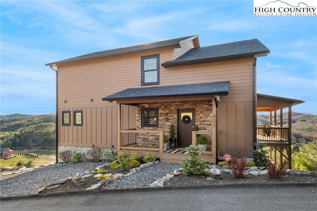 527 Cedar Trail
