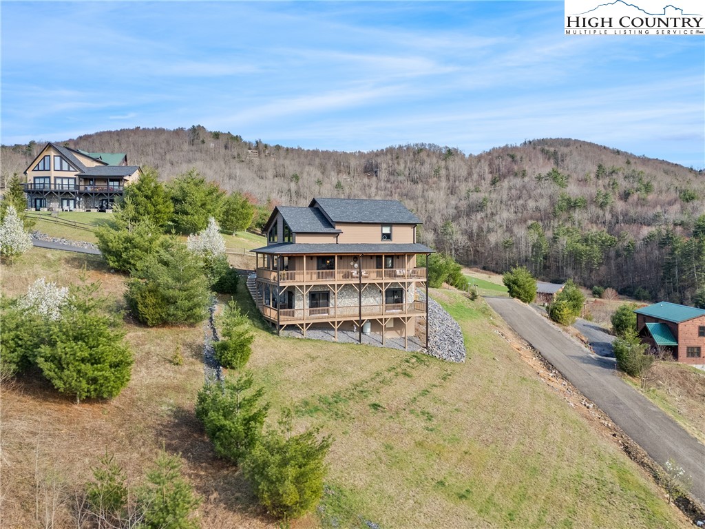 527 Cedar Trail
