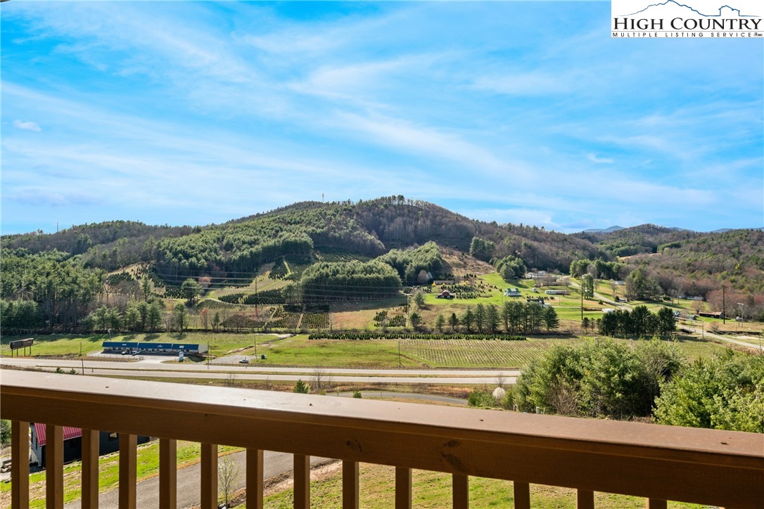527 Cedar Trail