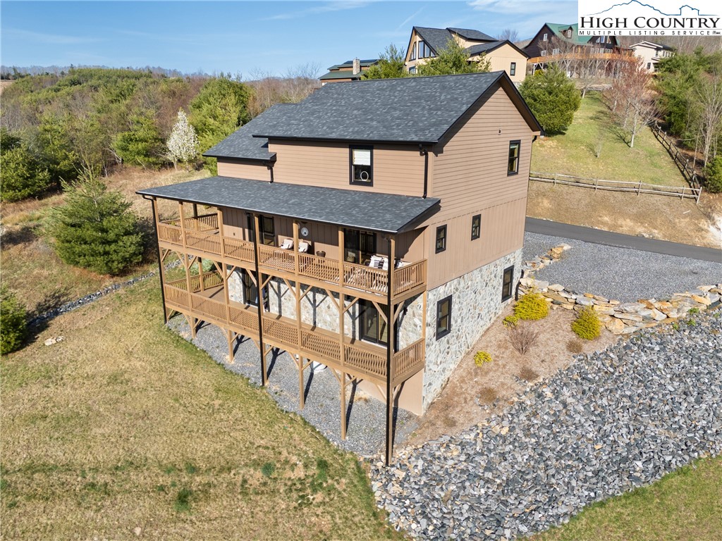527 Cedar Trail
