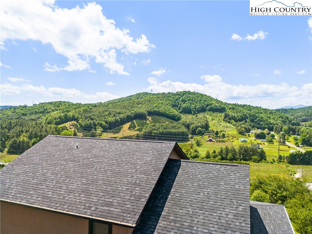 527 Cedar Trail