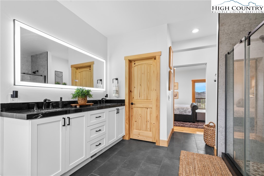 527 Cedar Trail