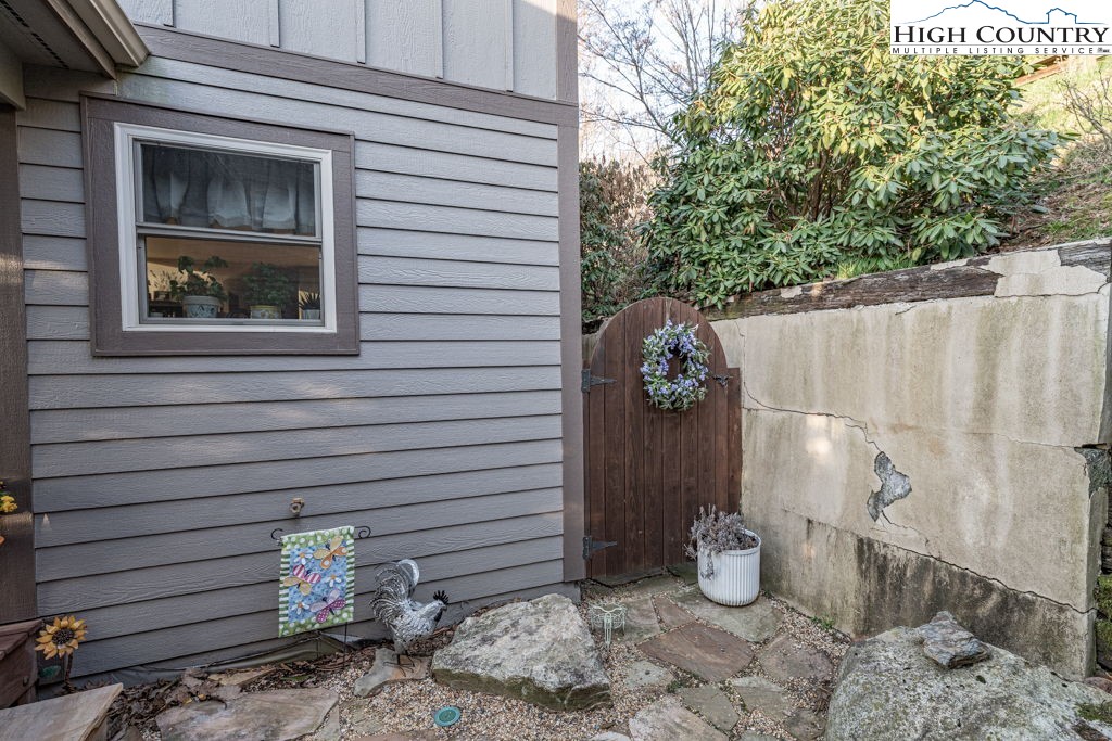 125 Misty Creek Drive