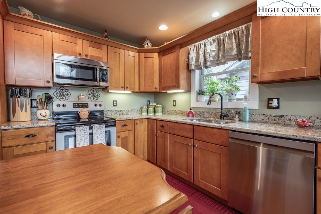 125 Misty Creek Drive