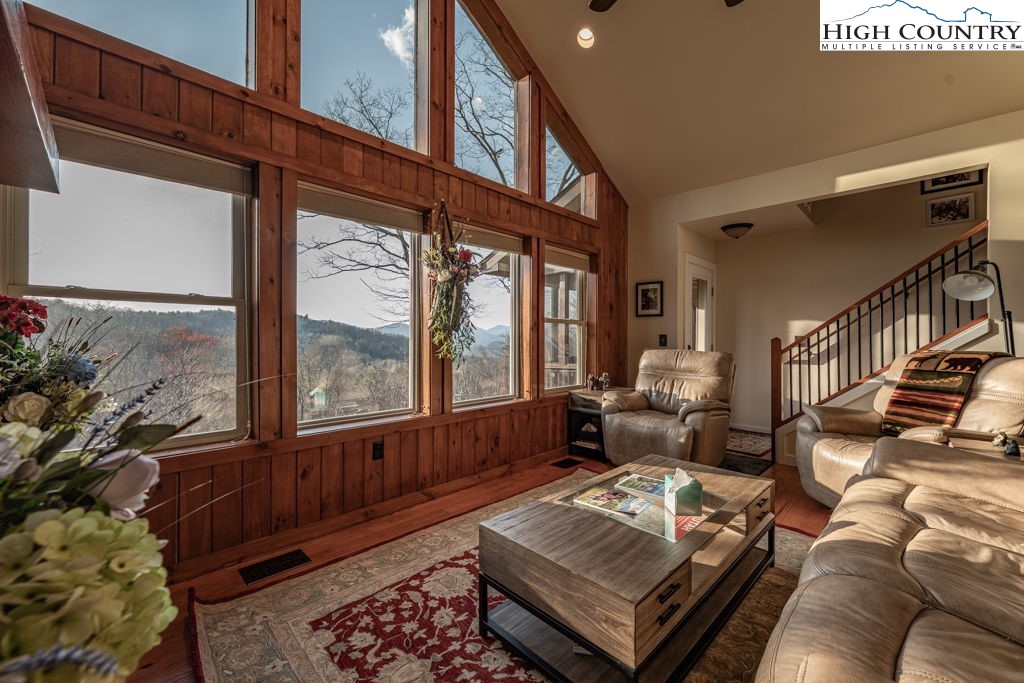 125 Misty Creek Drive