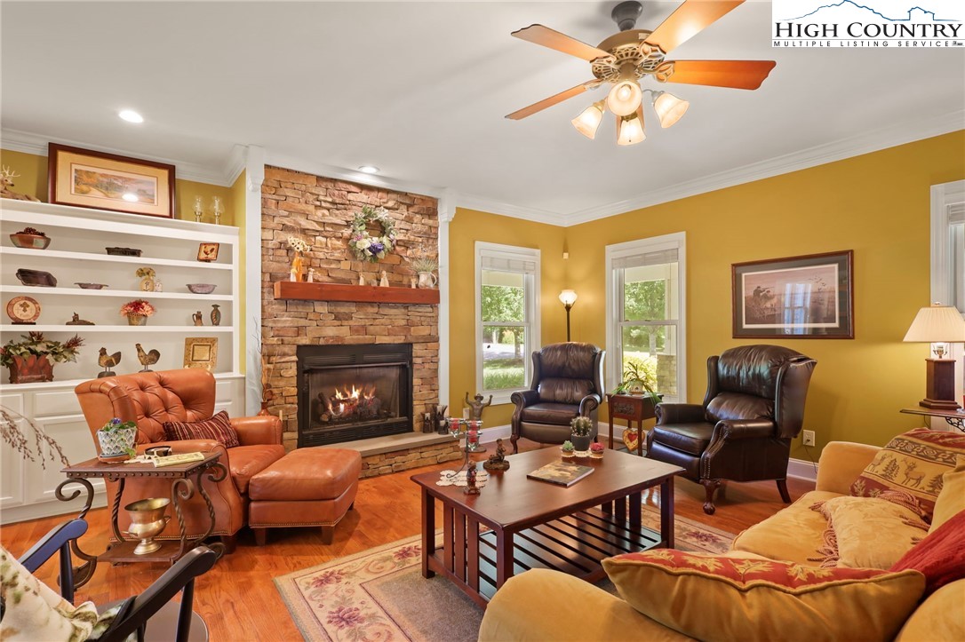 671 Parkcrest Drive