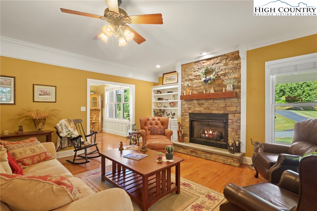 671 Parkcrest Drive