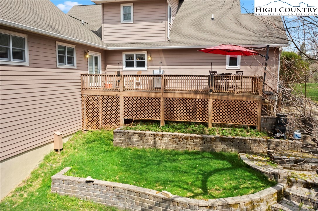671 Parkcrest Drive