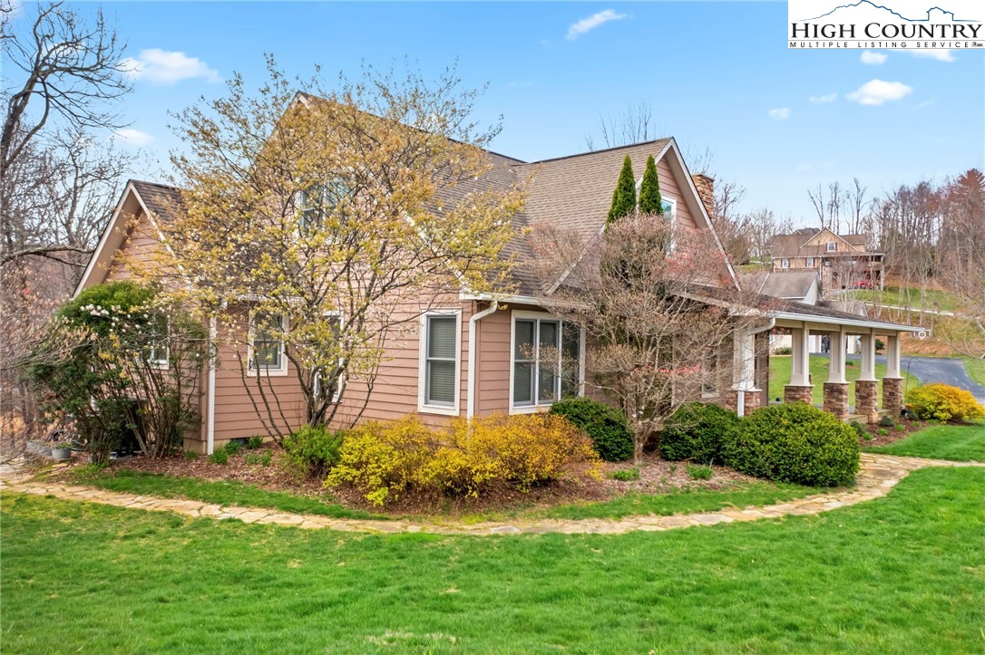 671 Parkcrest Drive