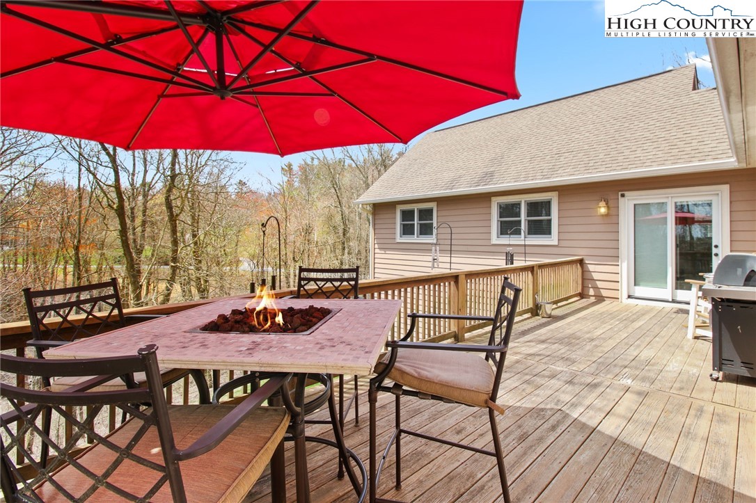 671 Parkcrest Drive