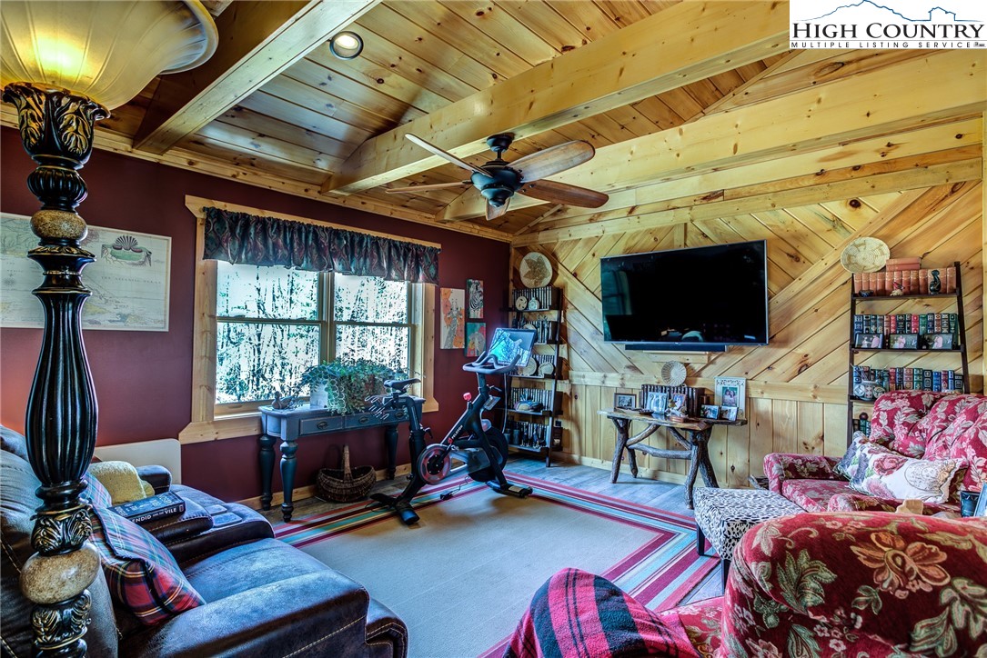 245 Deer Run Circle