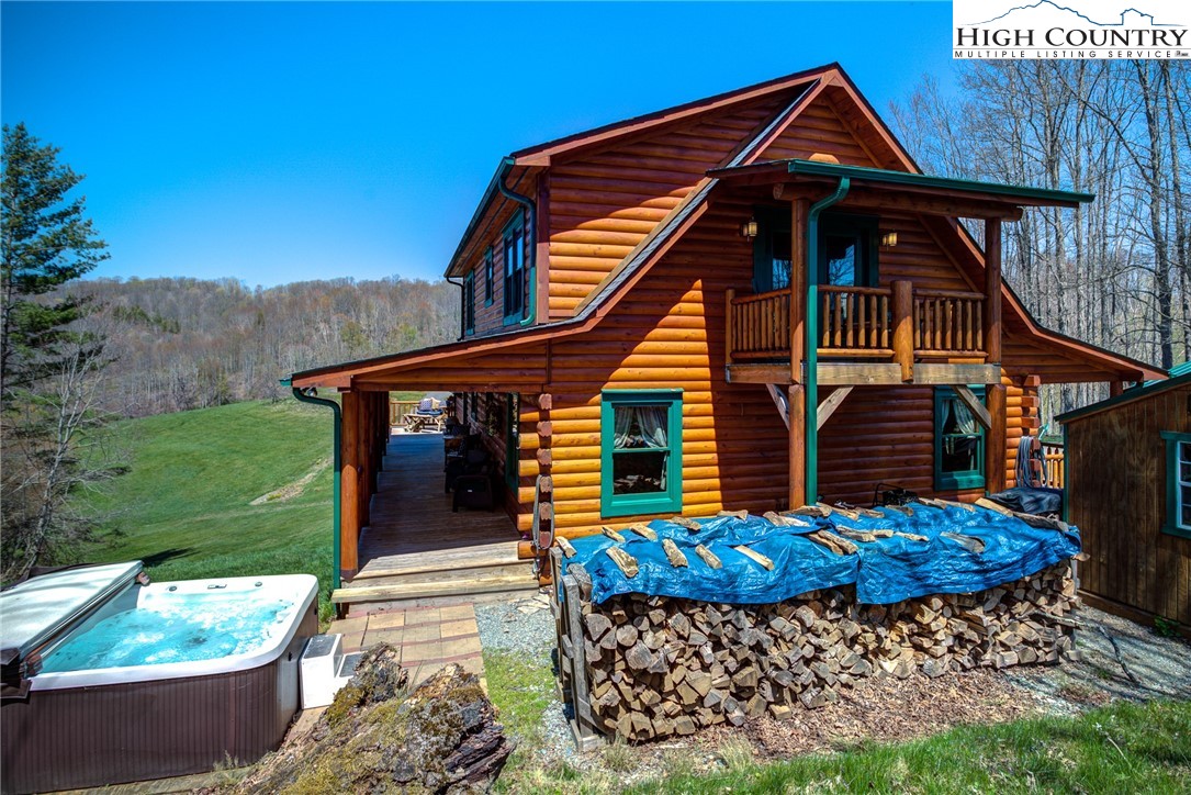 245 Deer Run Circle