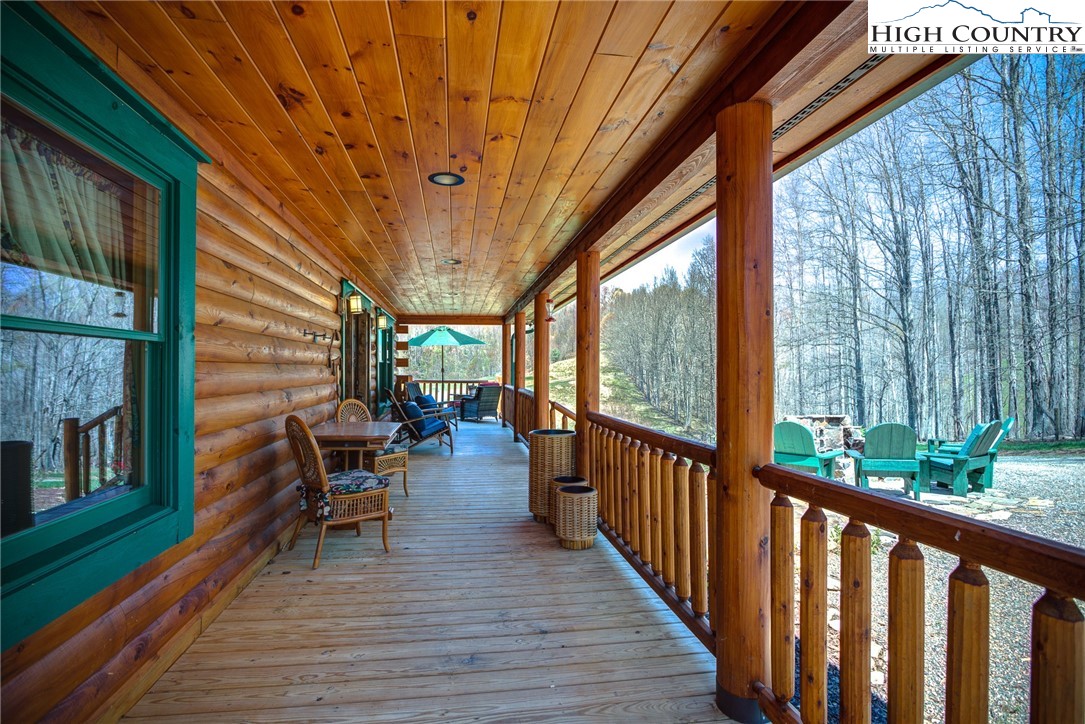 245 Deer Run Circle