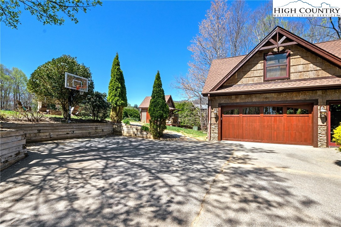 1293 Orchard Lane