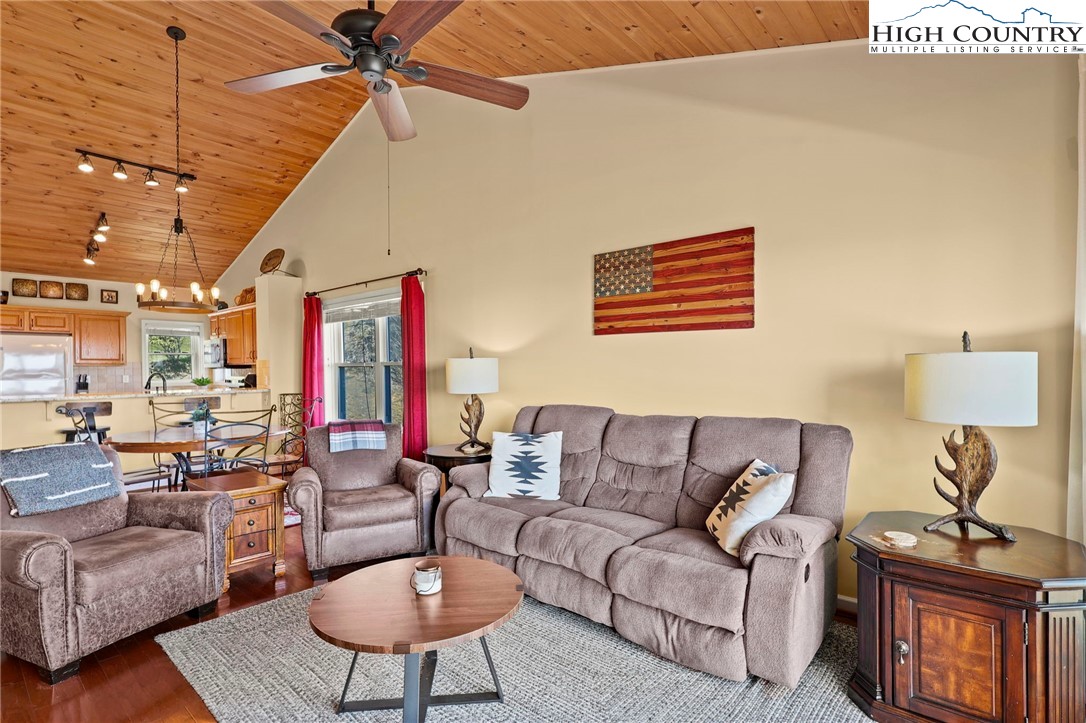 510 Elderberry Ridge Road H201
