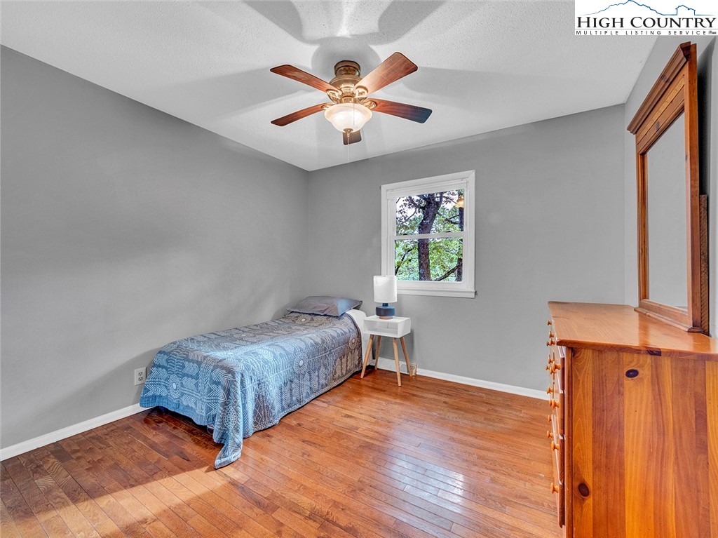 1060 Seven Oaks Road
