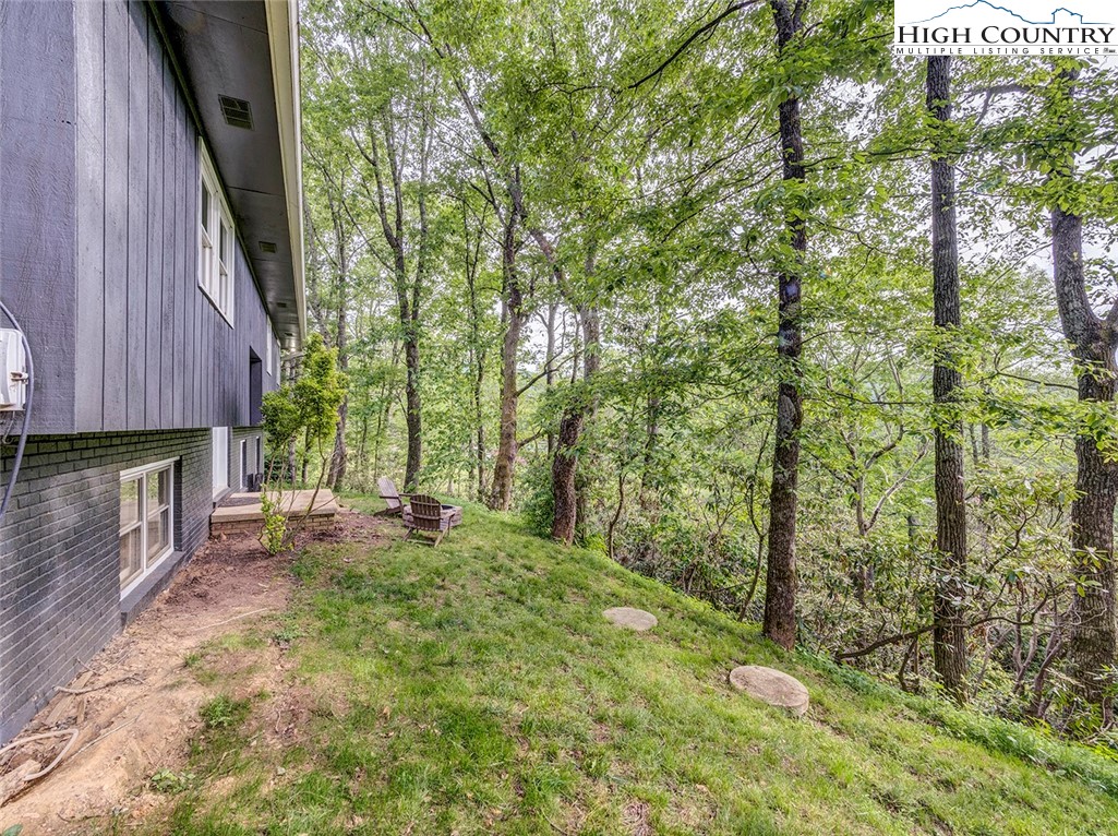 1060 Seven Oaks Road