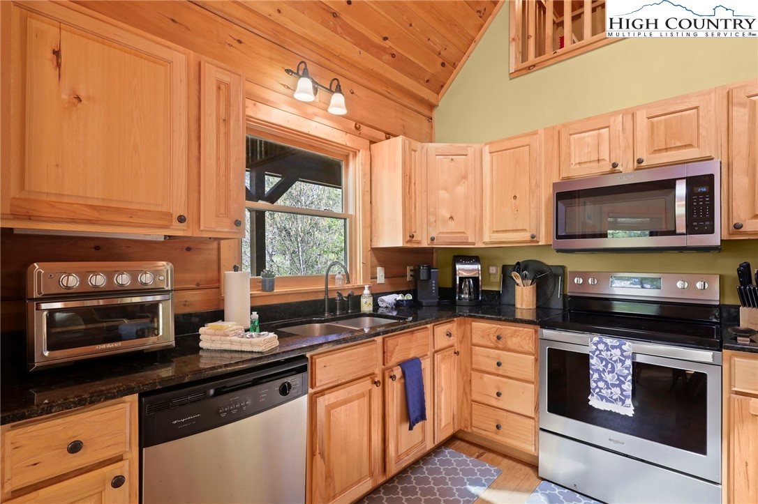 371 Flame Azalea Drive