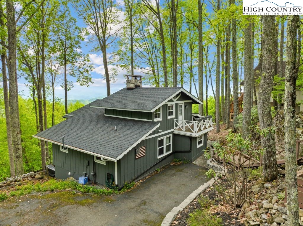 844 Pine Ridge Road