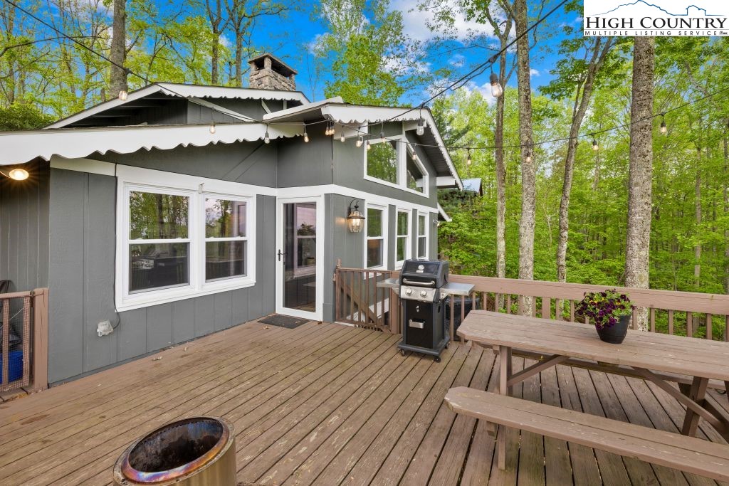 844 Pine Ridge Road