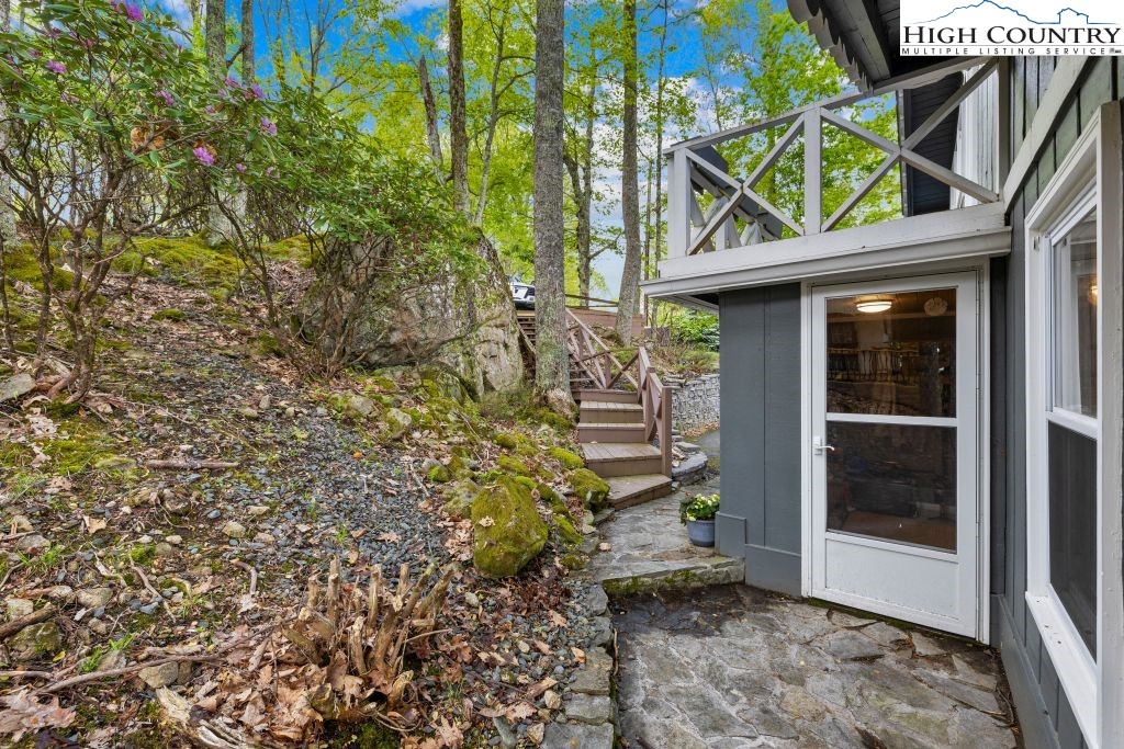 844 Pine Ridge Road
