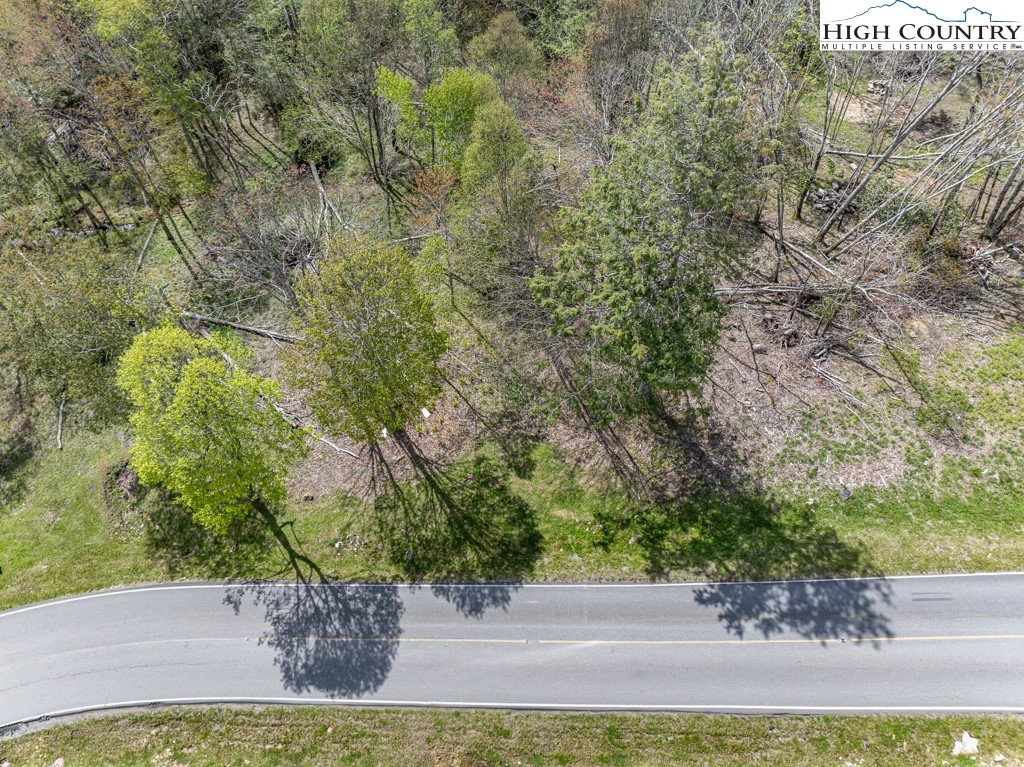 77 N Eagles Nest Trail