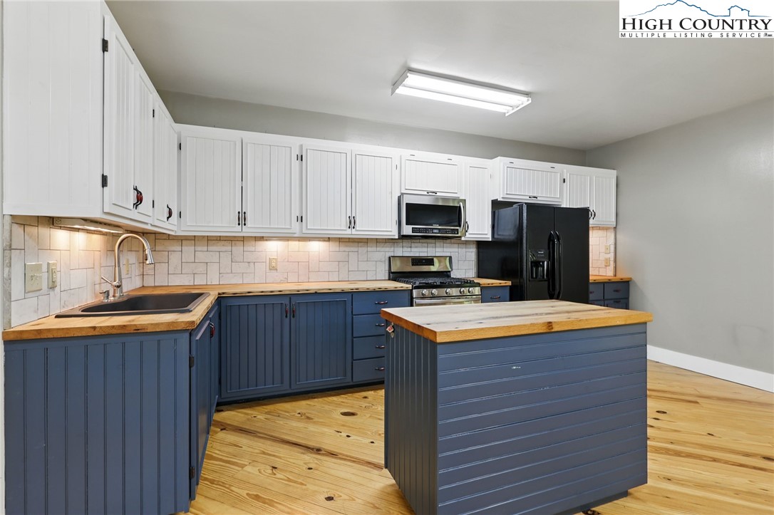 170 Penley Road