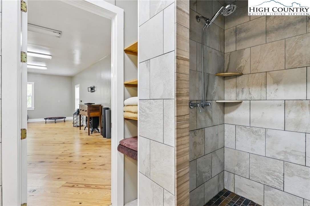 170 Penley Road
