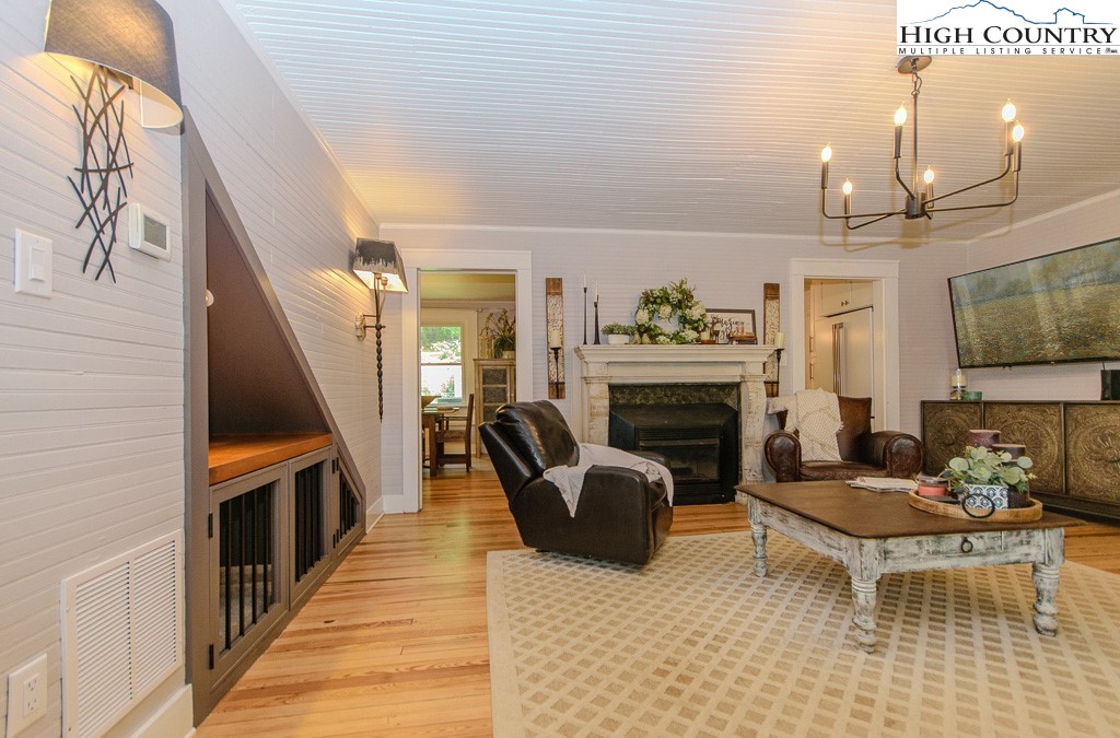 403 Linville Creek Road