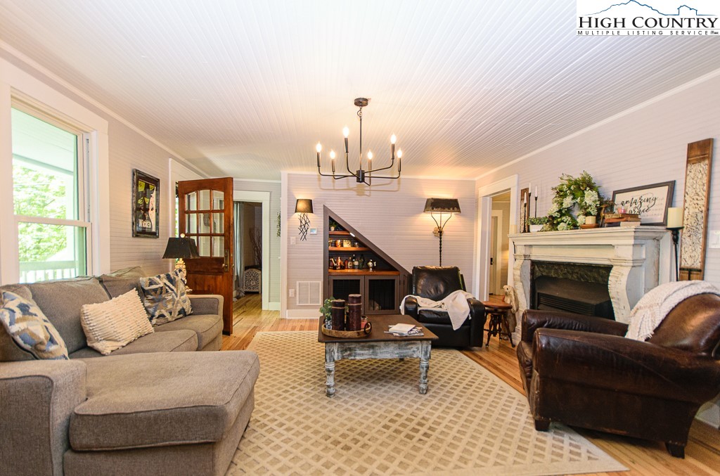 403 Linville Creek Road