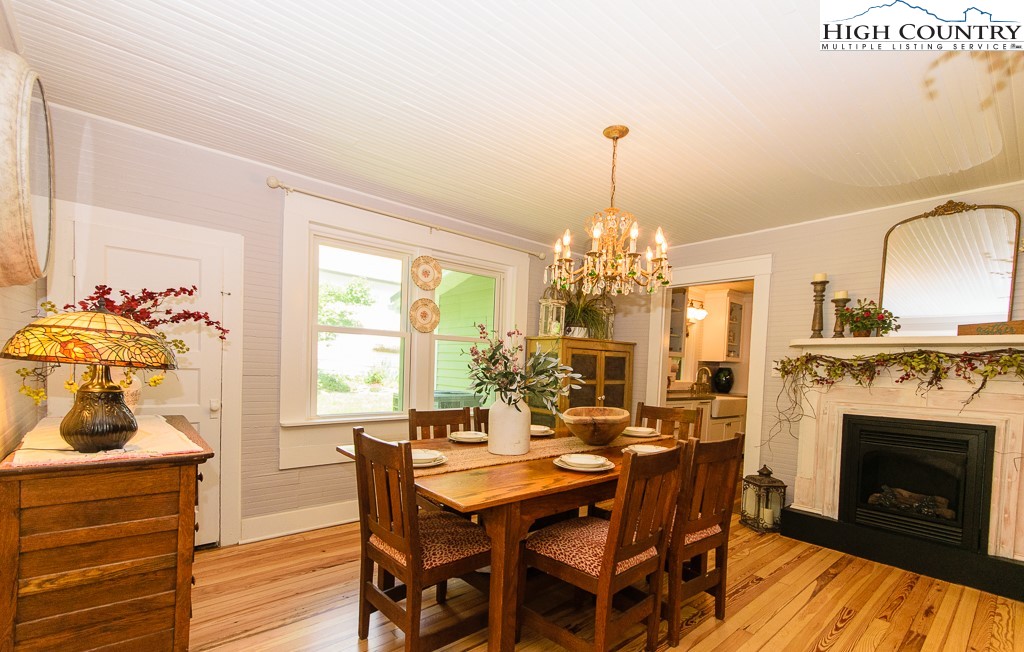 403 Linville Creek Road