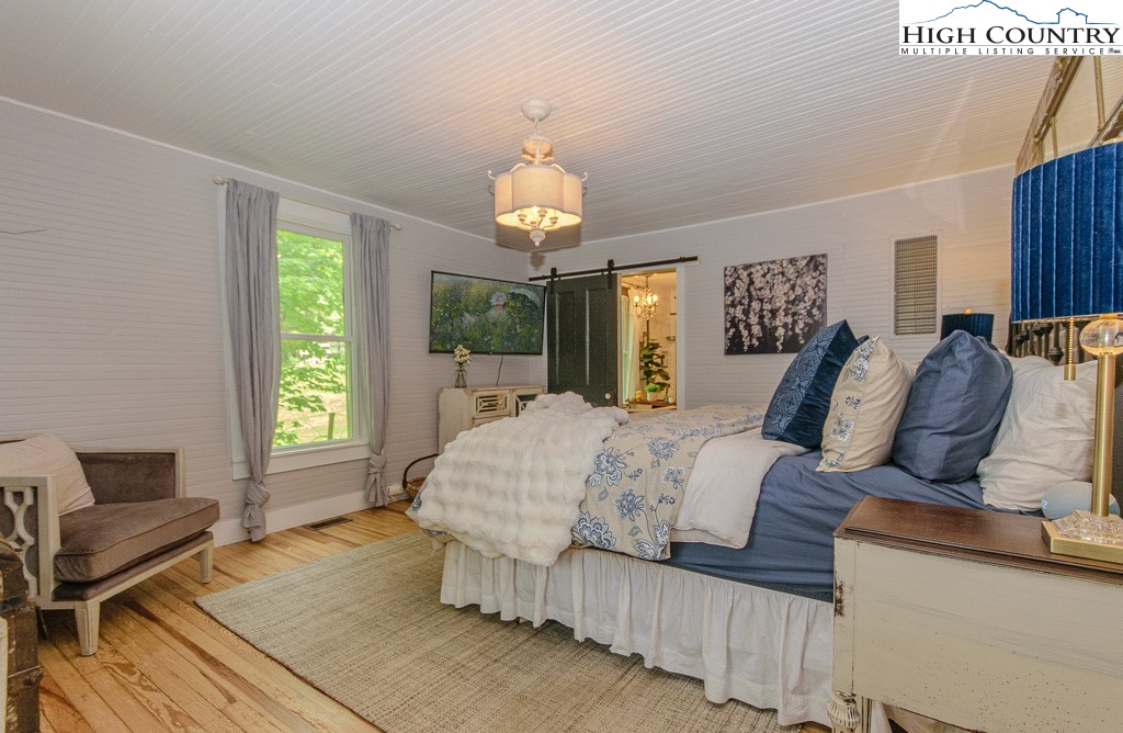 403 Linville Creek Road