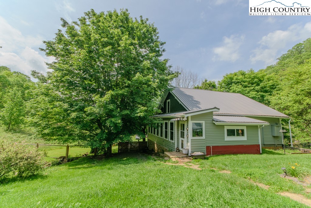 403 Linville Creek Road