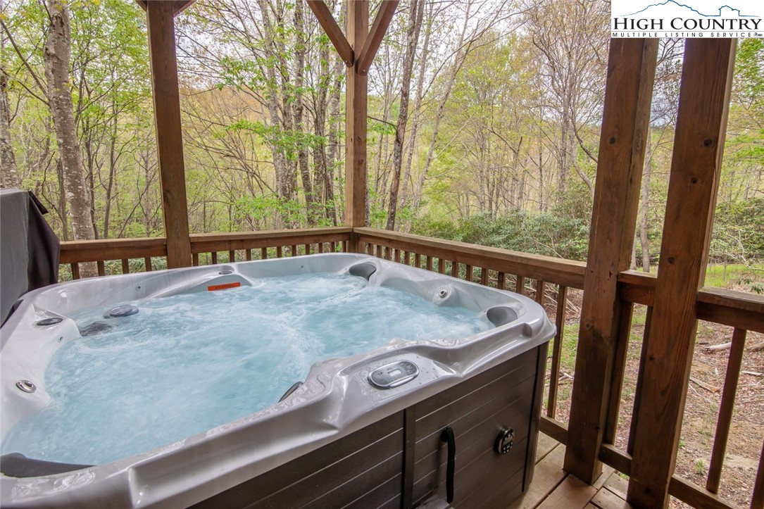 218 Ridgecrest Circle