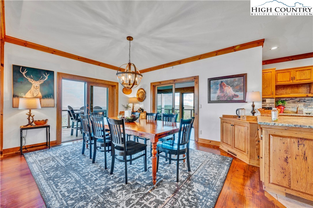 311 N Pinnacle Ridge Road