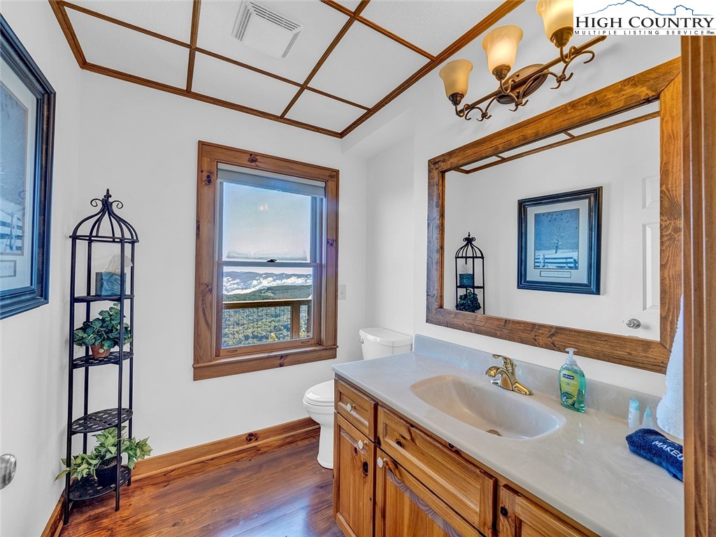 311 N Pinnacle Ridge Road