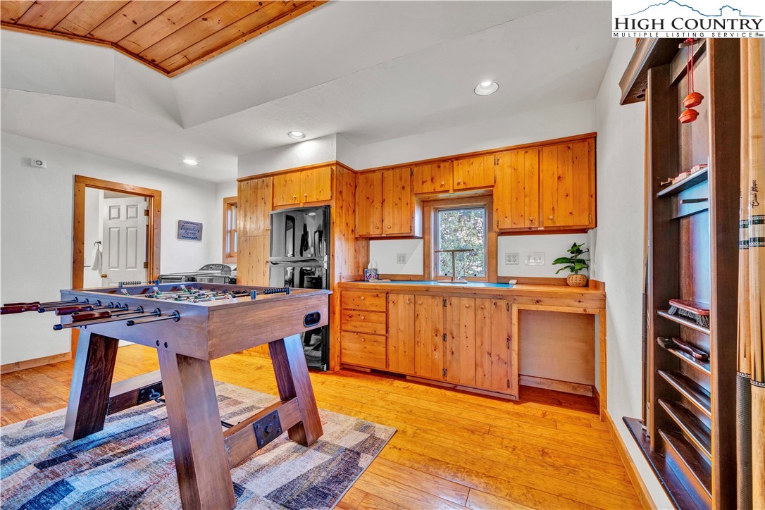 311 N Pinnacle Ridge Road
