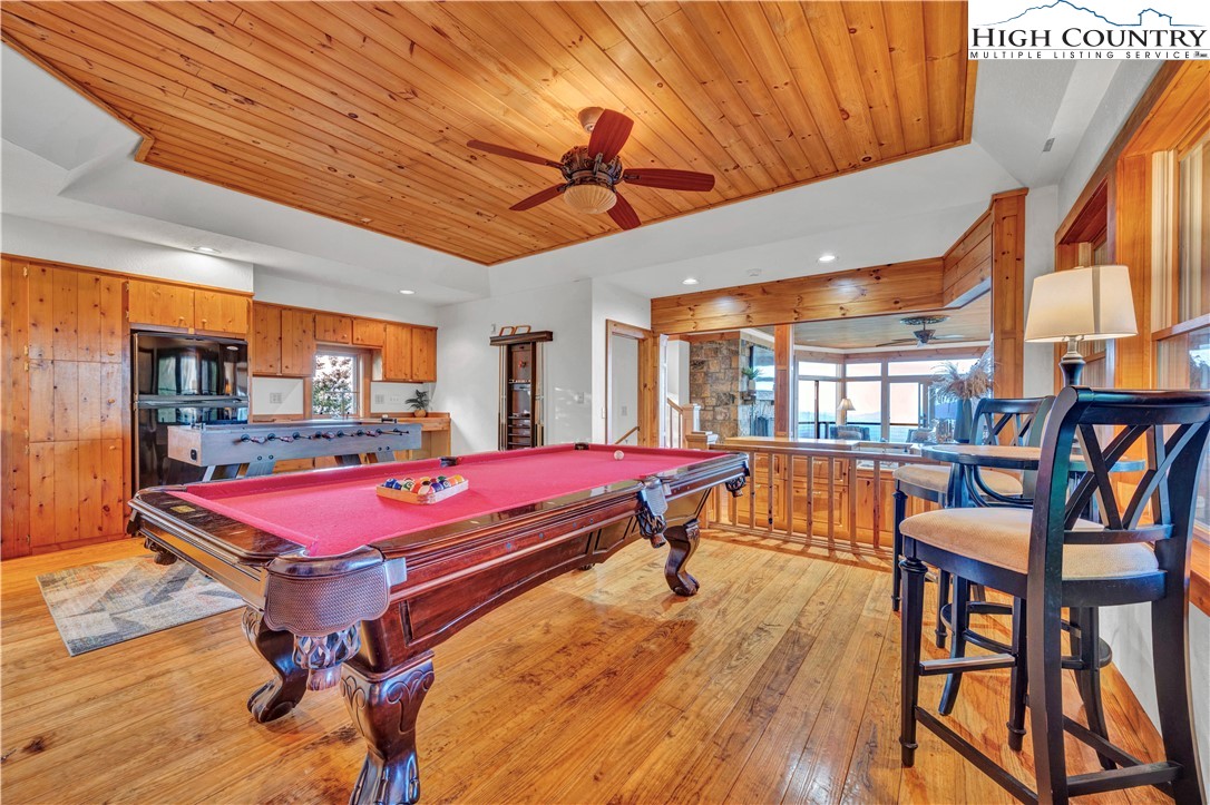 311 N Pinnacle Ridge Road