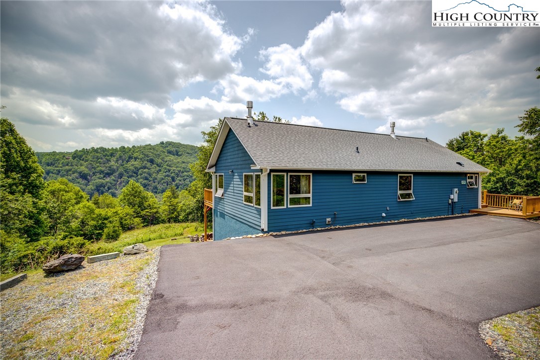 1030 Raven Rock Drive
