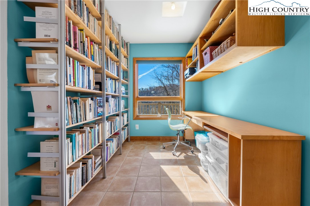 1030 Raven Rock Drive