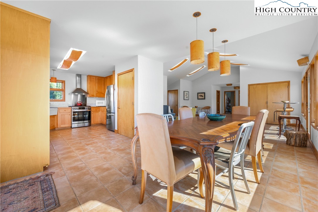 1030 Raven Rock Drive