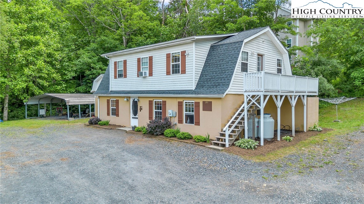 195 Trinity Lane