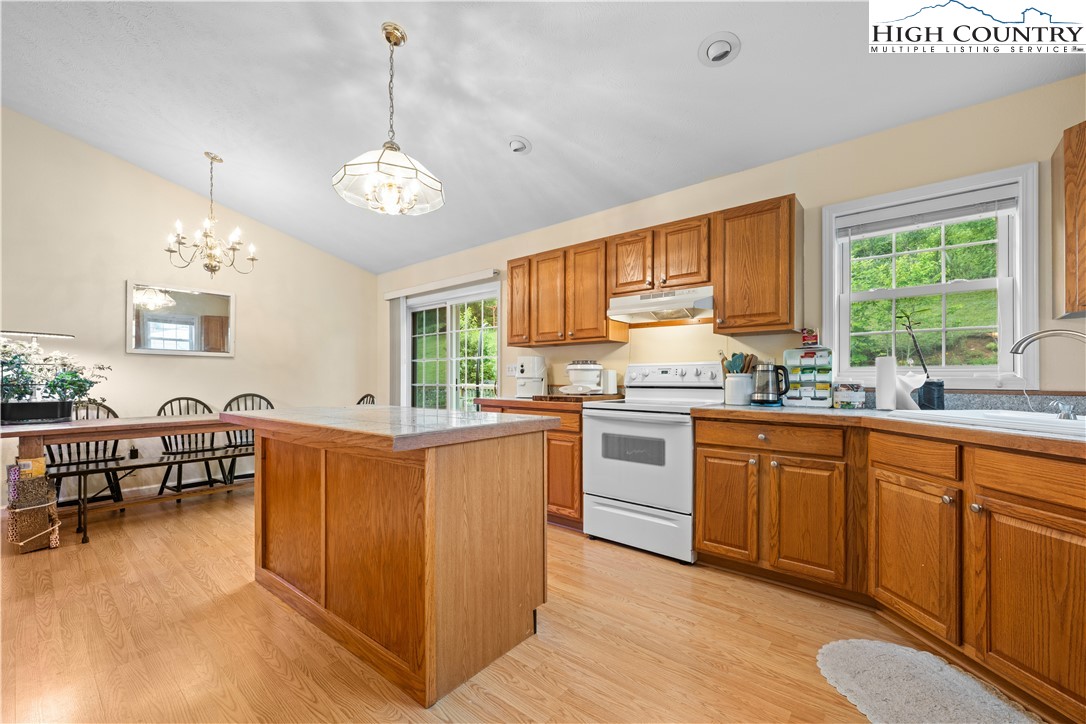163 Goldfinch Hill