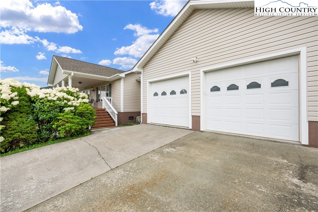 163 Goldfinch Hill