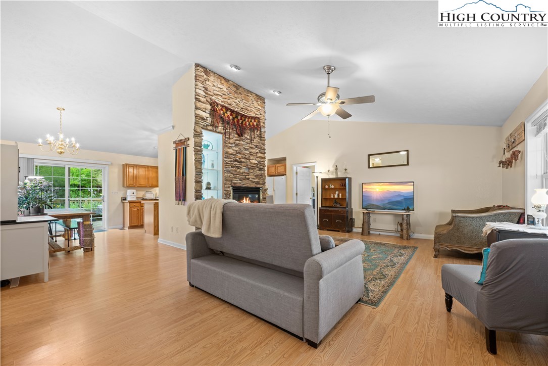 163 Goldfinch Hill