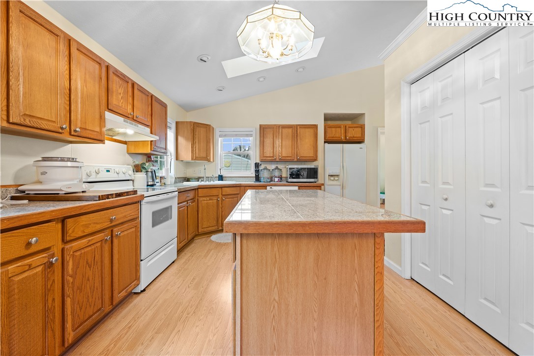 163 Goldfinch Hill